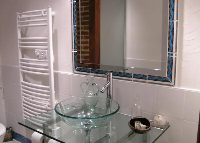 Cosy A Neuvy Avec Jardin Et Animaux Acceptes - Fr-1-489-213 Apartment *